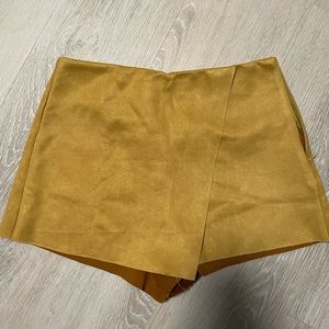 Marigold skort- feels like suede!